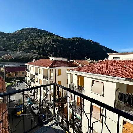 Casa Grecale - Elegante E Indipendente Con Balcone Lägenhet